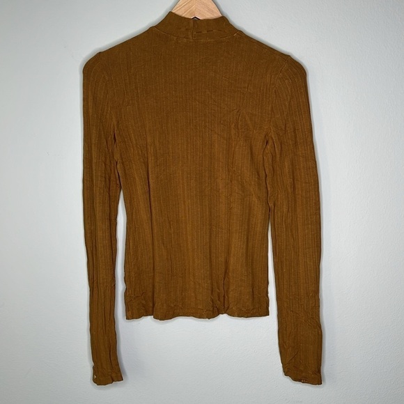 Project Social T Snap Away Mock Neck Long Sleeve Top in Cinnamon Size Medium NWT - Picture 4 of 7